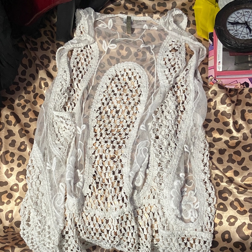 ovi white lace crochet vest (s: 2)